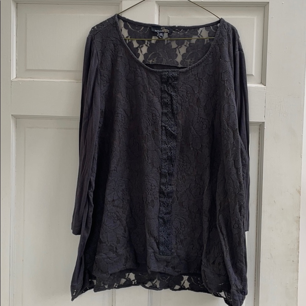Lace front three-quarter length sleeve blouse